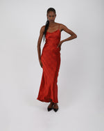 Load image into Gallery viewer, Plato&#39;s Diary - Paradisefold Silk Slip Dress
