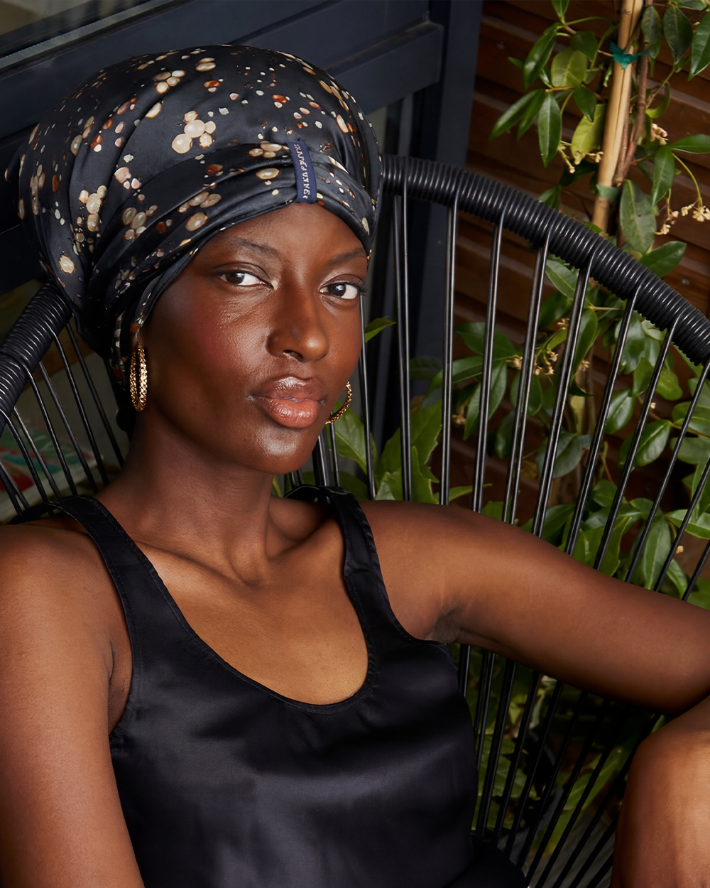 At Roulettes Fold silk hair and head wrap, reversible design showing second print