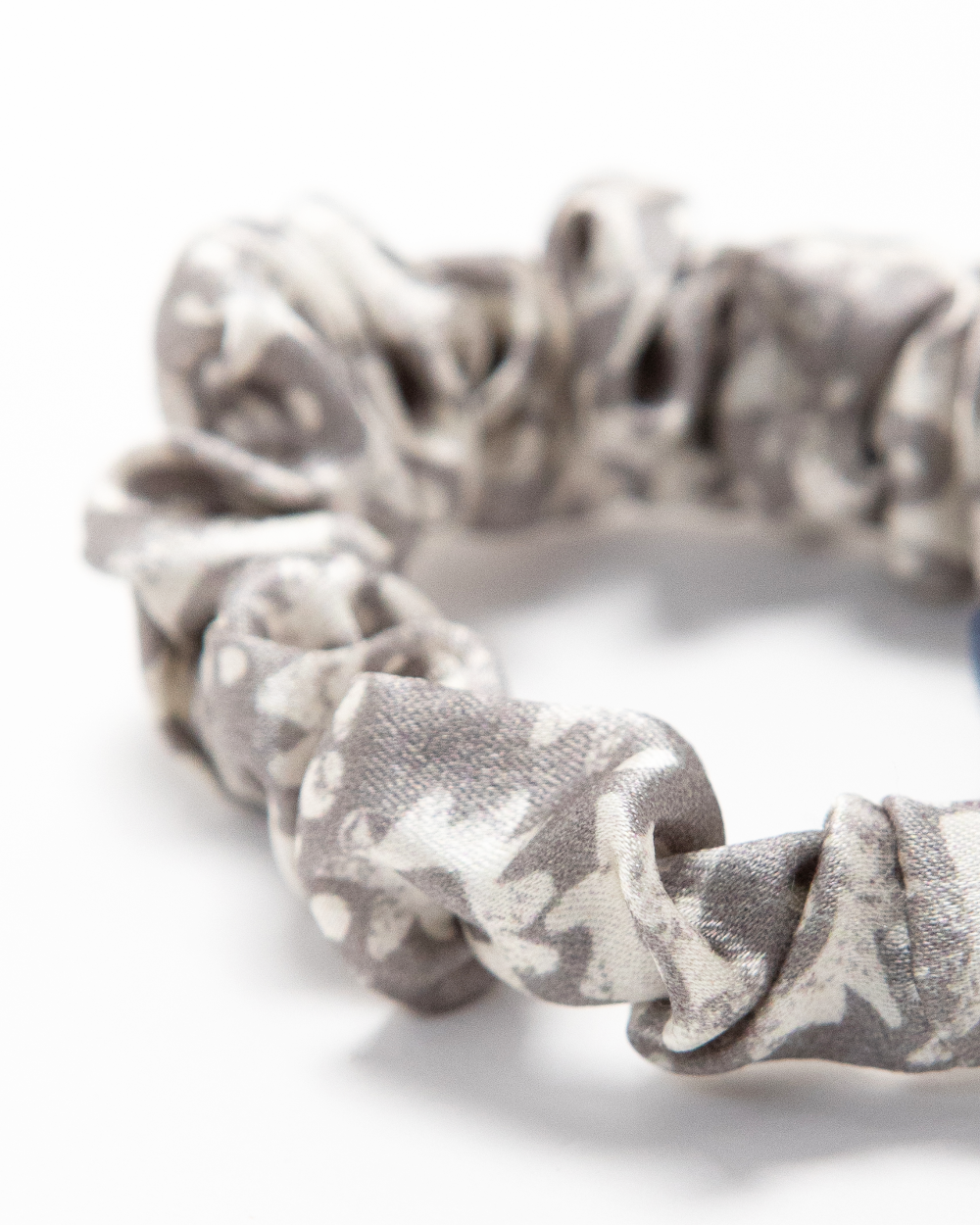 Paradisefold silk hairtie